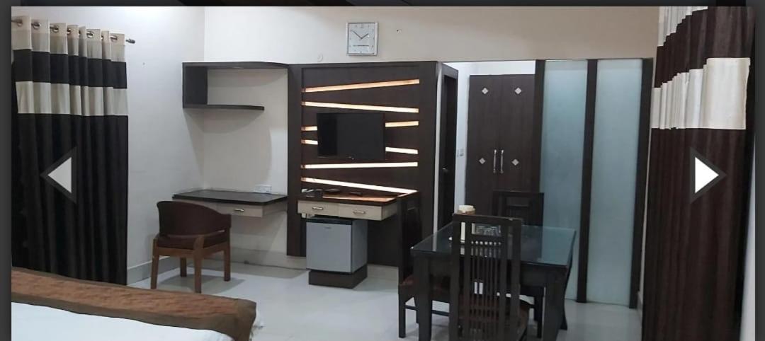 Hotel Soni International Khalilabad Exterior foto